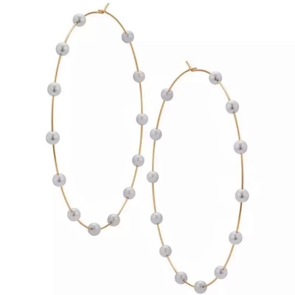 🎉Host Pick🎉New! Large Pearl Hoop Earrings - Picture 3 of 9